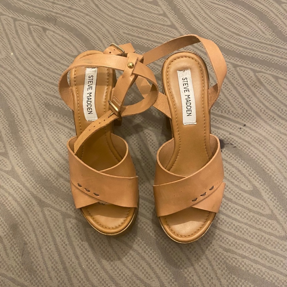 Steve Madden platform heels!